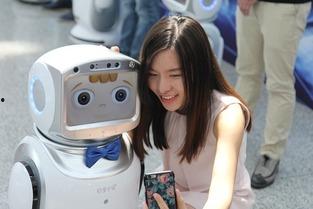 娱乐吃瓜酱机器人视频